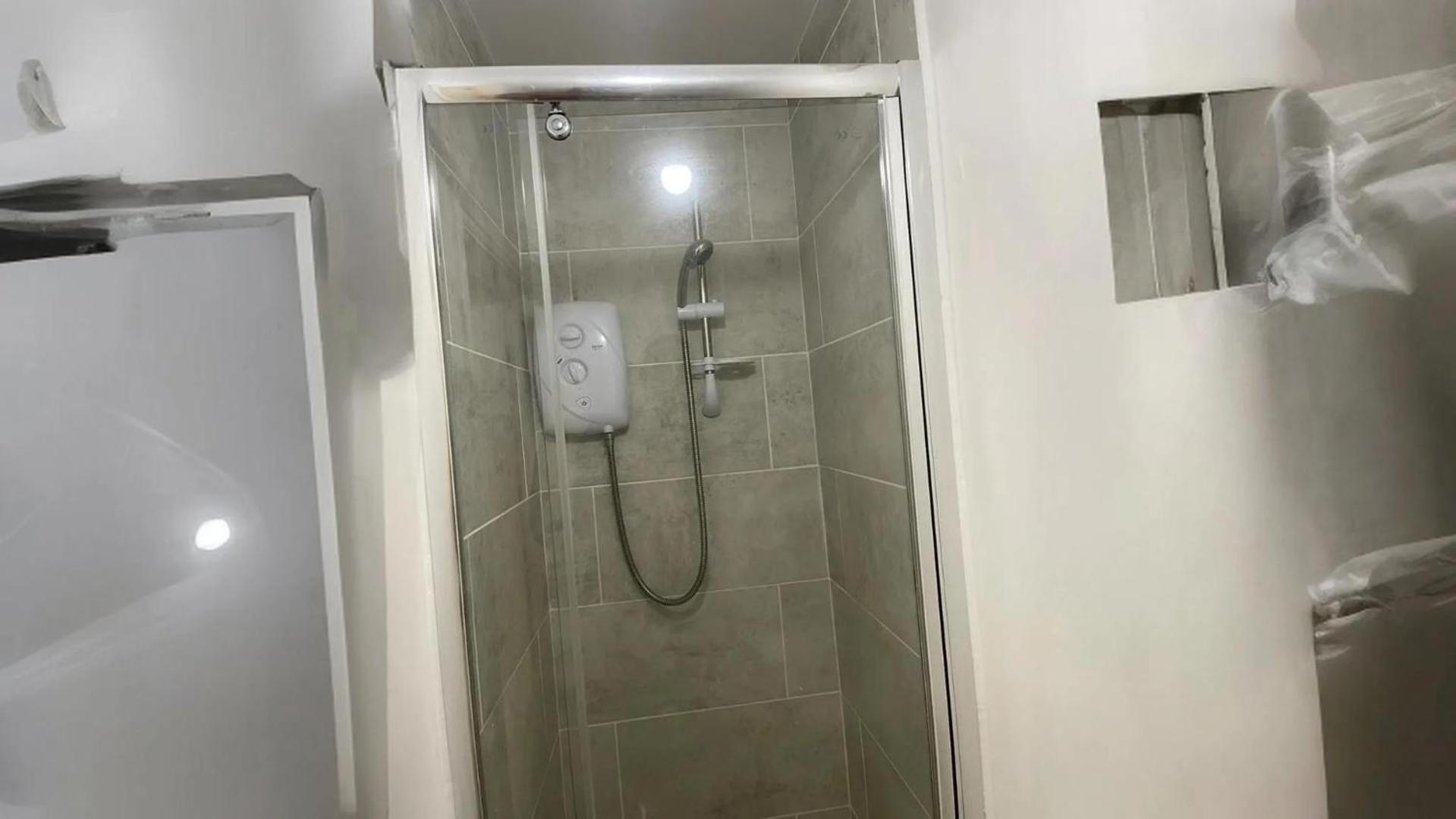 Stylish 1-Bed Apt - Sleeps 4 - Parking - Wifi Манчестер Экстерьер фото